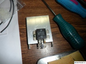 Тиристор на радиаторе